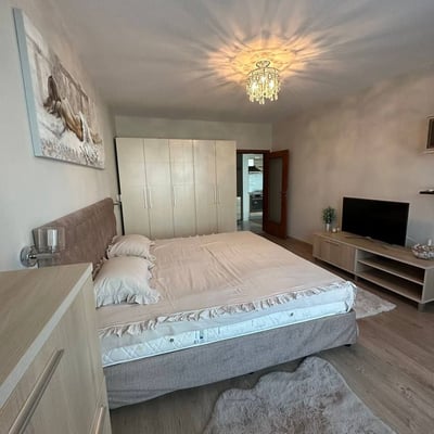 Alquiler de un apartamento amueblado de 2 habitaciones en un distrito prestigioso, Varna, Bulgaria